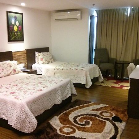 Adha Studio&Suite Kota Bharu Bagian luar foto